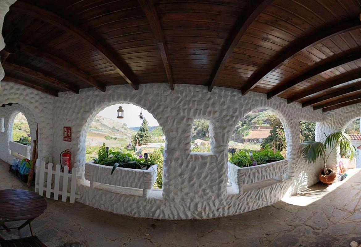 Arcos Del Laurel Apartment